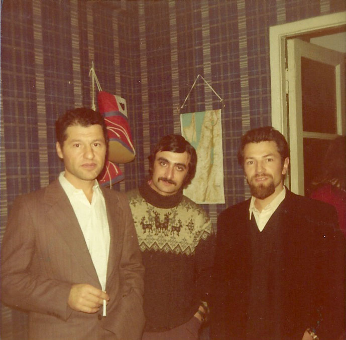 В&nbsp;квартире проф. Александра Лернера. Слева направо: Александр Воронель, Владимир Лернер, Юлий Кошаровский. Москва, 19?? г.