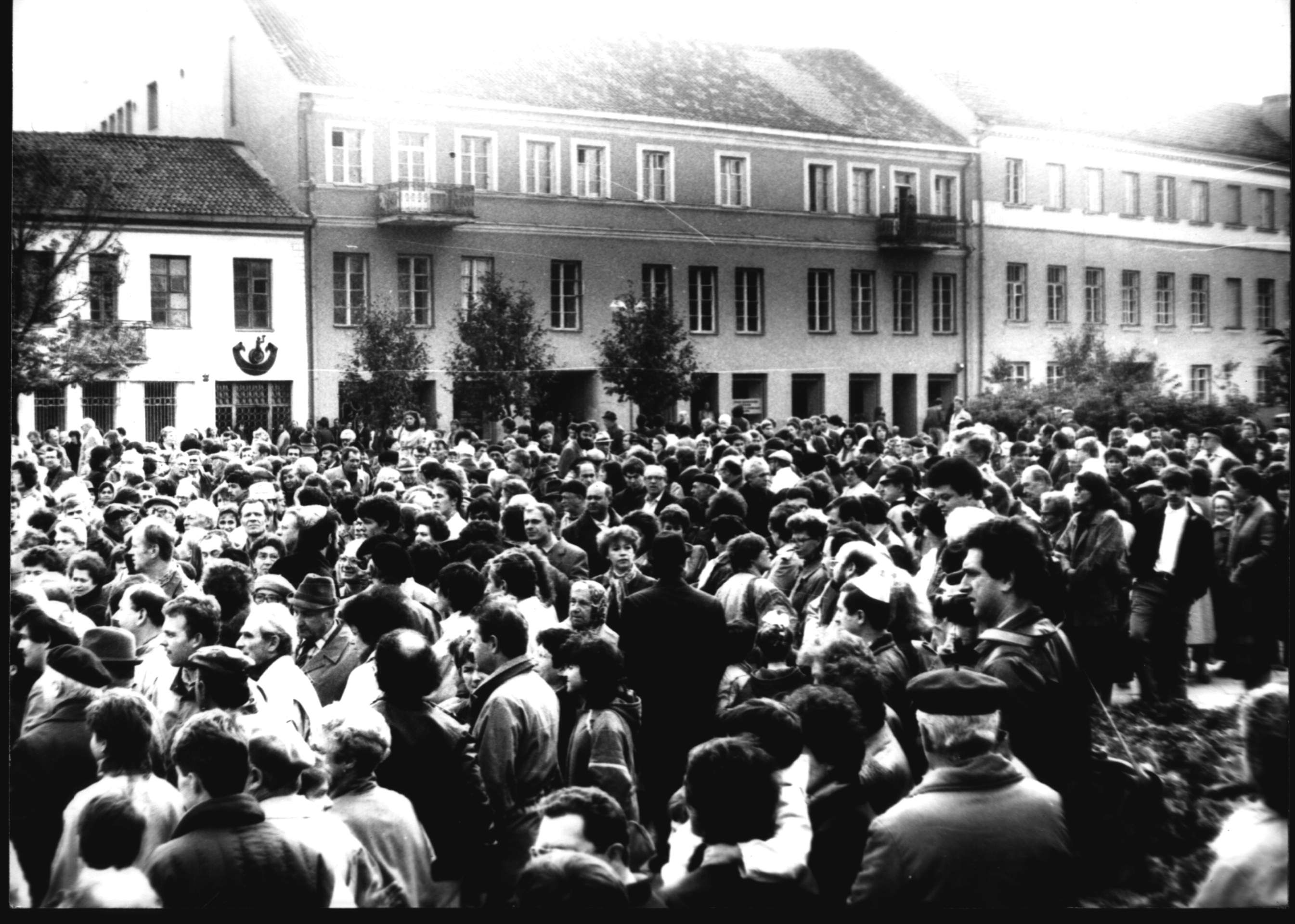 Митинг, проходящий на&nbsp;месте бывшего Малого гетто в&nbsp;Вильнюсе.